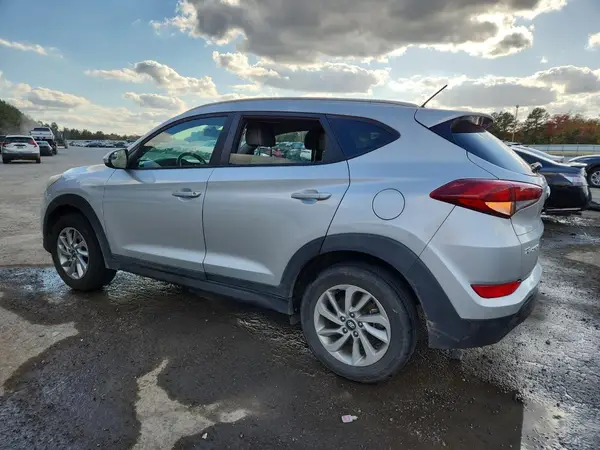 KM8J33A49GU137967 2016 HYUNDAI TUCSON - Image 2