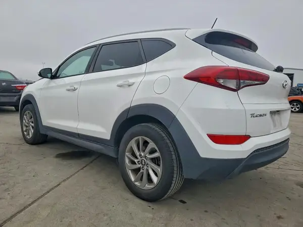 KM8J33A49GU177501 2016 HYUNDAI TUCSON - Image 2