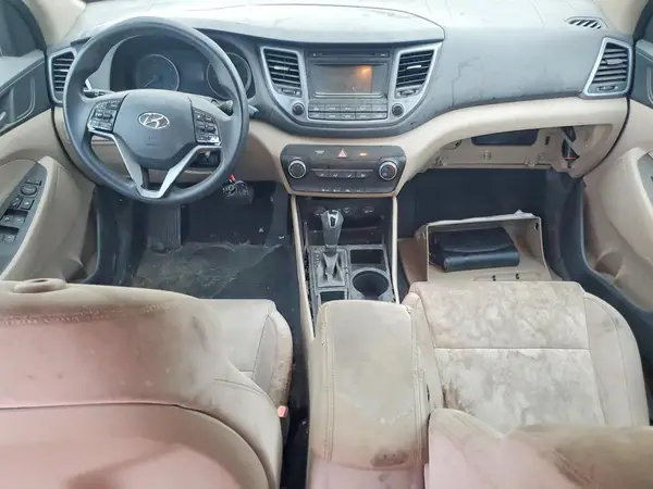 KM8J33A49HU252540 2017 HYUNDAI TUCSON - Image 8