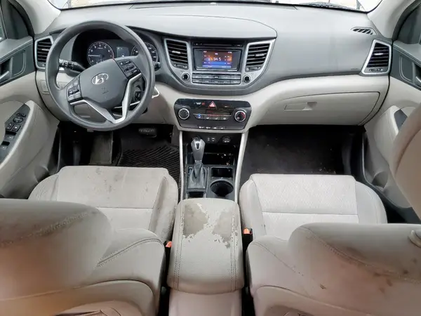 KM8J33A49HU265563 2017 HYUNDAI TUCSON - Image 8