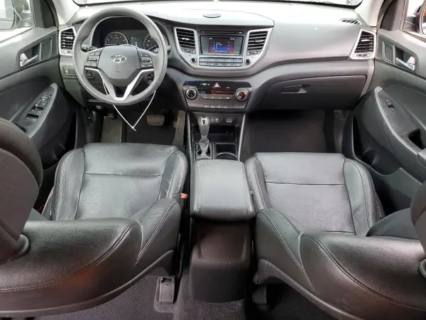 KM8J33A49HU275963 2017 HYUNDAI TUCSON - Image 8
