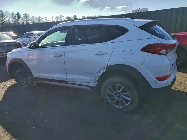 KM8J33A49HU279978 2017 HYUNDAI TUCSON - Image 2