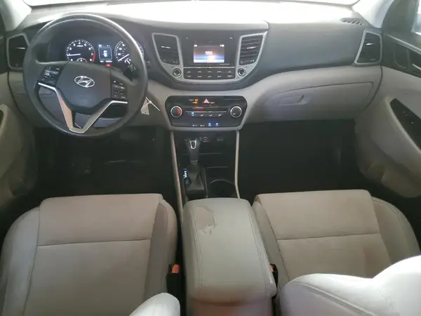 KM8J33A49HU297882 2017 HYUNDAI TUCSON - Image 8