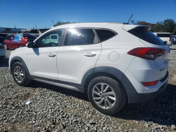 KM8J33A49HU325440 2017 HYUNDAI TUCSON - Image 2