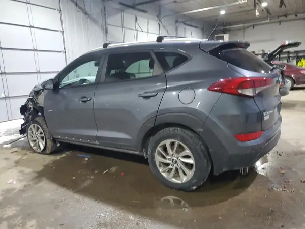 KM8J33A49HU331741 2017 HYUNDAI TUCSON - Image 2