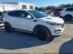 KM8J33A49HU410746 2017 HYUNDAI TUCSON
