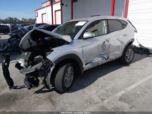KM8J33A49HU418619 2017 HYUNDAI TUCSON - Image 2