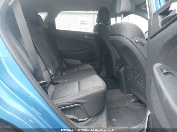KM8J33A49HU423593 2017 HYUNDAI TUCSON - Image 8