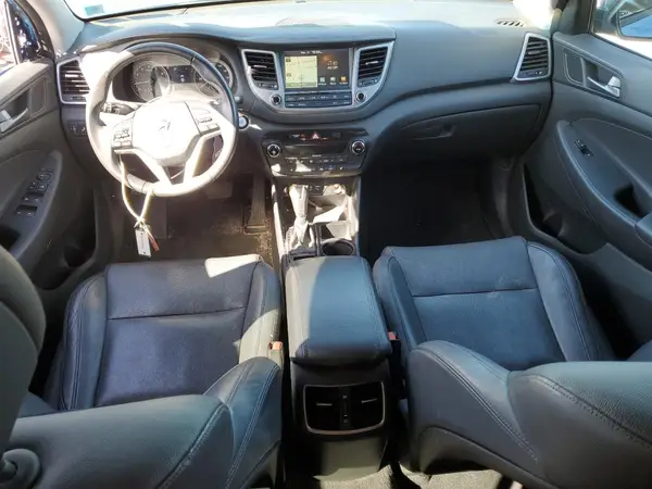 KM8J33A49HU425070 2017 HYUNDAI TUCSON - Image 8