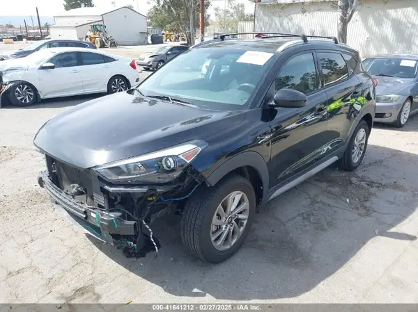 KM8J33A49HU437669 2017 HYUNDAI TUCSON - Image 2