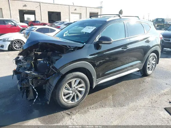 KM8J33A49HU444783 2017 HYUNDAI TUCSON - Image 2