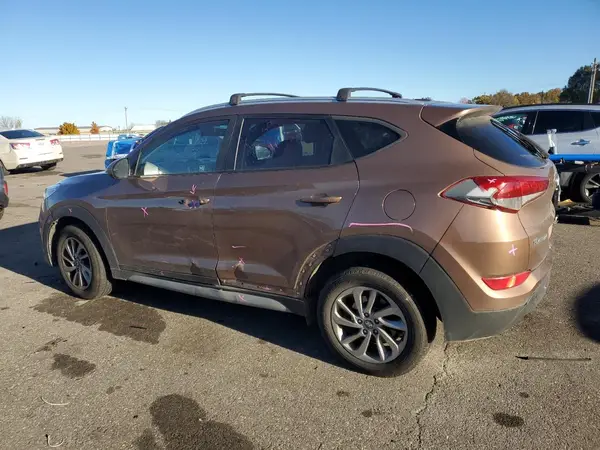 KM8J33A49HU444945 2017 HYUNDAI TUCSON - Image 2