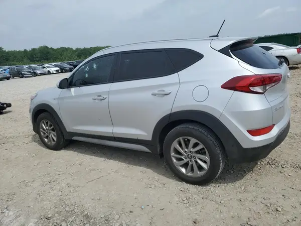 KM8J33A49HU446579 2017 HYUNDAI TUCSON - Image 2