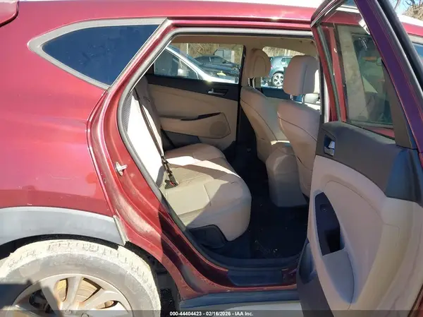 KM8J33A49HU452849 2017 HYUNDAI TUCSON - Image 8