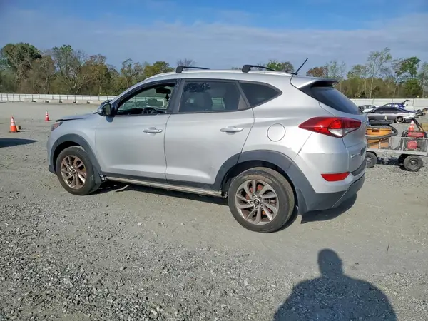 KM8J33A49HU457842 2017 HYUNDAI TUCSON - Image 2
