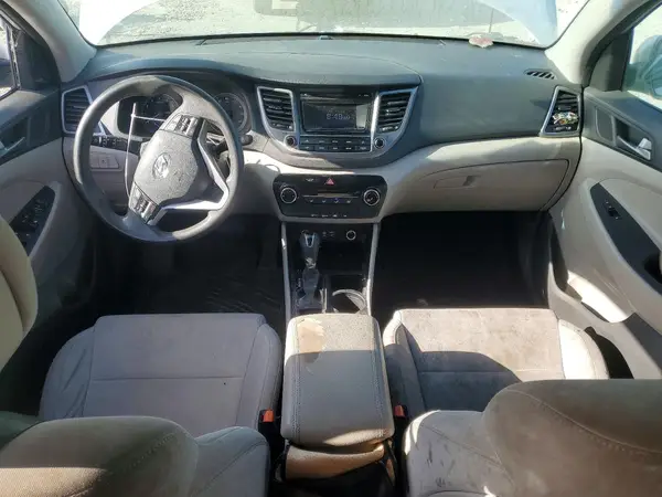 KM8J33A49HU457842 2017 HYUNDAI TUCSON - Image 8