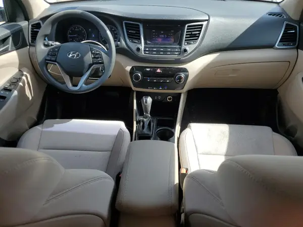 KM8J33A49HU468906 2017 HYUNDAI TUCSON - Image 8