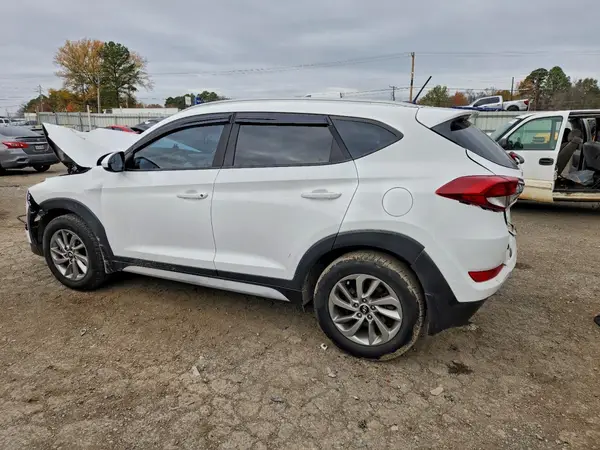 KM8J33A49HU469019 2017 HYUNDAI TUCSON - Image 2