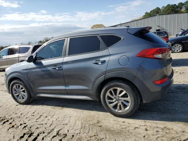 KM8J33A49HU485334 2017 HYUNDAI TUCSON - Image 2