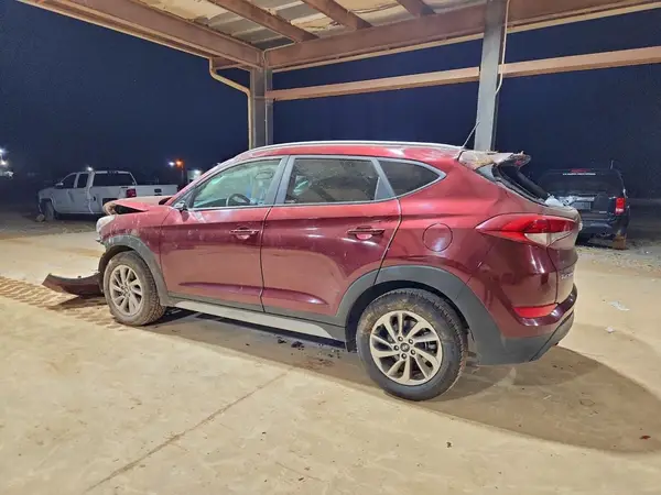 KM8J33A49HU487391 2017 HYUNDAI TUCSON - Image 2