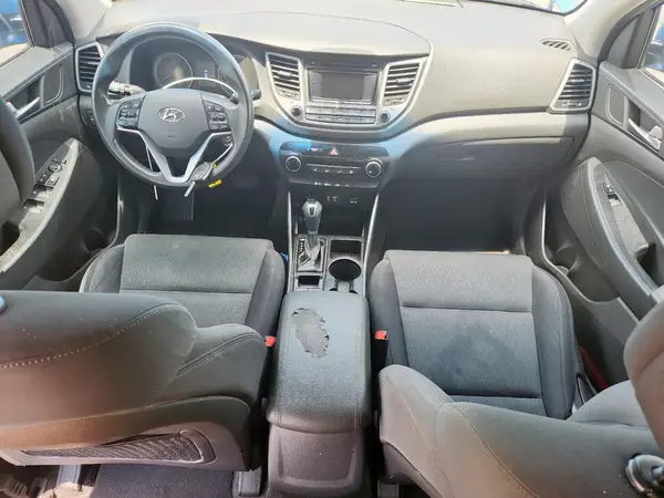KM8J33A49HU499704 2017 HYUNDAI TUCSON - Image 8