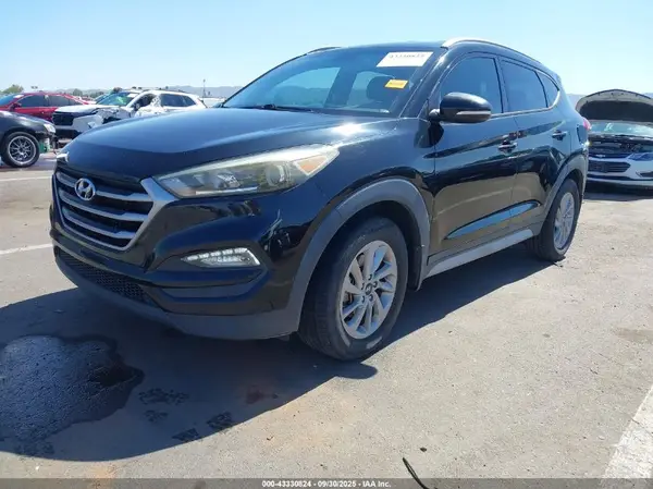 KM8J33A49HU528764 2017 HYUNDAI TUCSON - Image 2