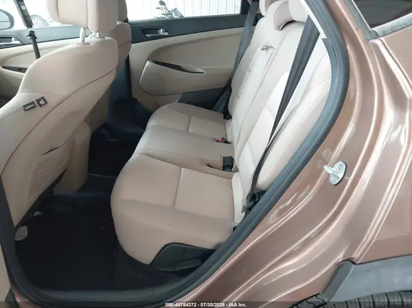 KM8J33A49HU530286 2017 HYUNDAI TUCSON - Image 8