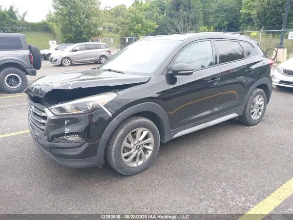 KM8J33A49HU556130 2017 HYUNDAI TUCSON - Image 2