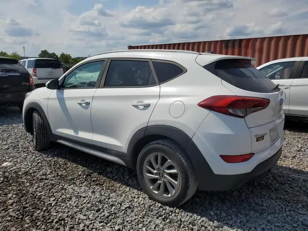 KM8J33A49HU566477 2017 HYUNDAI TUCSON - Image 2