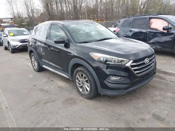 KM8J33A49HU584557 2017 HYUNDAI TUCSON - Image 1