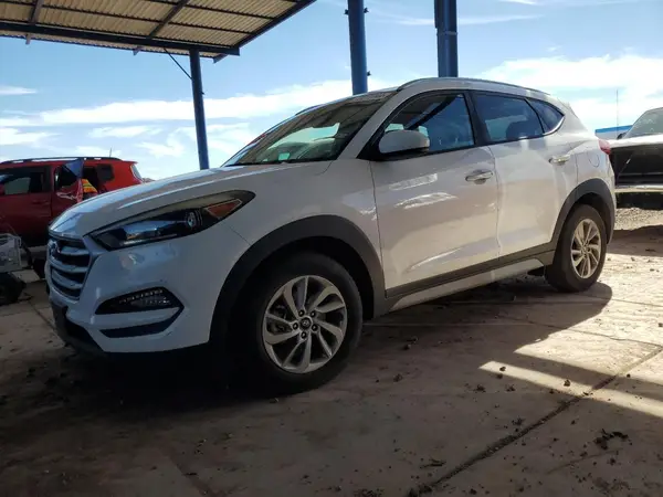 KM8J33A49JU606370 2018 HYUNDAI TUCSON - Image 1