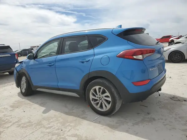 KM8J33A49JU617613 2018 HYUNDAI TUCSON - Image 2