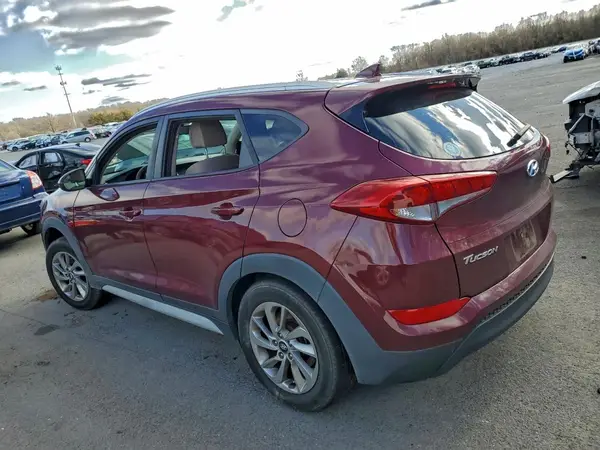 KM8J33A49JU619913 2018 HYUNDAI TUCSON - Image 2
