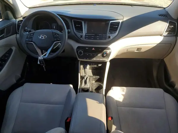 KM8J33A49JU624867 2018 HYUNDAI TUCSON - Image 8