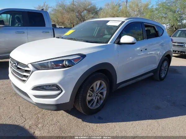 KM8J33A49JU629499 2018 HYUNDAI TUCSON - Image 2
