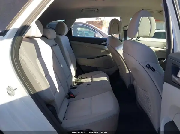 KM8J33A49JU629499 2018 HYUNDAI TUCSON - Image 8