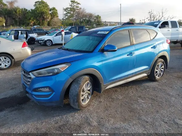 KM8J33A49JU632483 2018 HYUNDAI TUCSON - Image 2