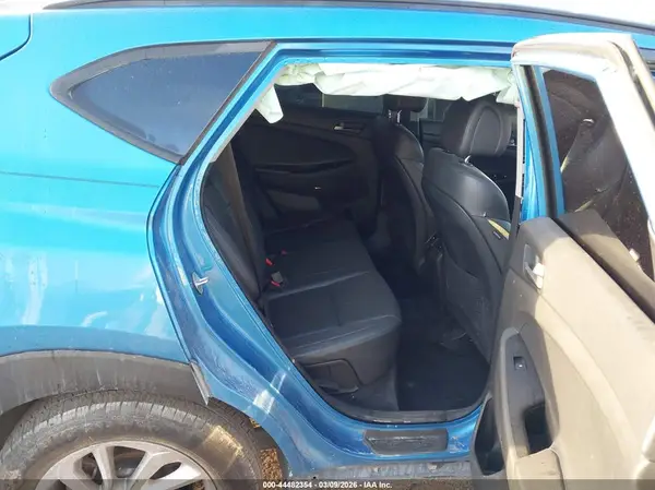 KM8J33A49JU632483 2018 HYUNDAI TUCSON - Image 8