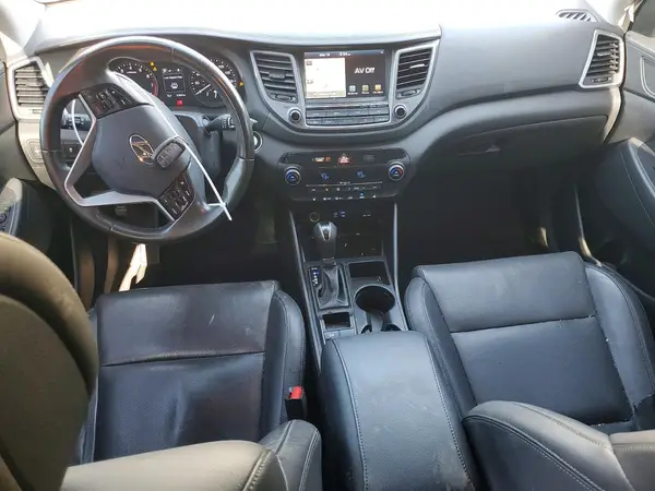 KM8J33A49JU635951 2018 HYUNDAI TUCSON - Image 8