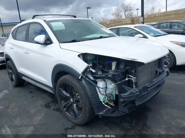 KM8J33A49JU644035 2018 HYUNDAI TUCSON - Image 1
