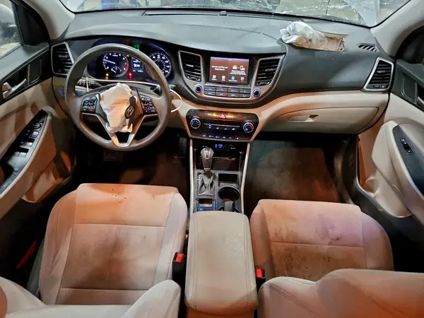 KM8J33A49JU654659 2018 HYUNDAI TUCSON - Image 8
