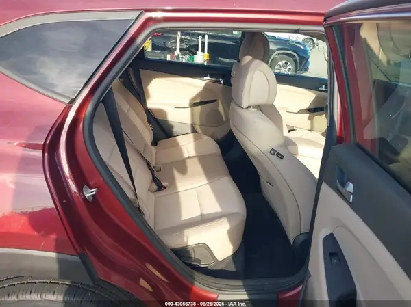KM8J33A49JU655245 2018 HYUNDAI TUCSON - Image 8