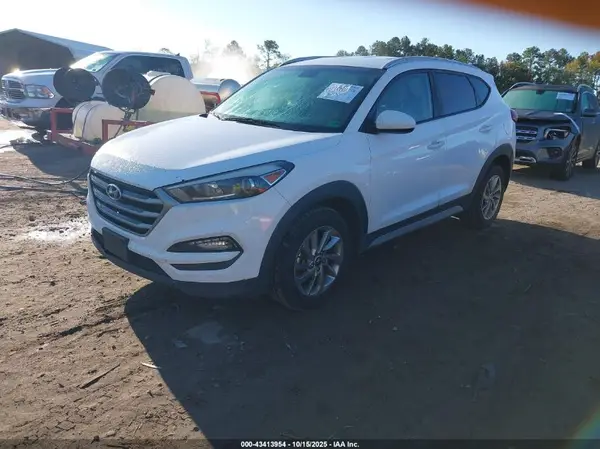 KM8J33A49JU655522 2018 HYUNDAI TUCSON - Image 2