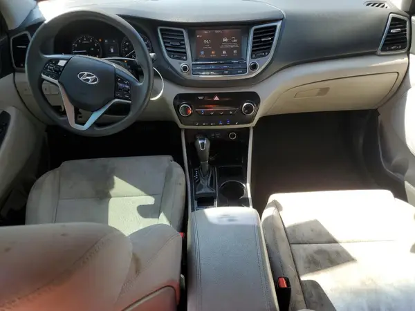 KM8J33A49JU656184 2018 HYUNDAI TUCSON - Image 8