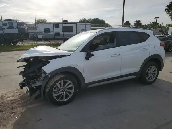 KM8J33A49JU673518 2018 HYUNDAI TUCSON - Image 1