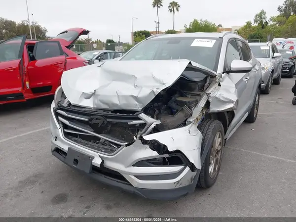 KM8J33A49JU684910 2018 HYUNDAI TUCSON - Image 2
