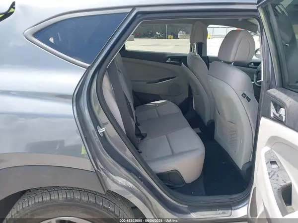 KM8J33A49JU691386 2018 HYUNDAI TUCSON - Image 8