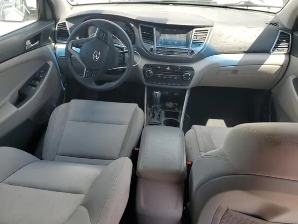 KM8J33A49JU691792 2018 HYUNDAI TUCSON - Image 8