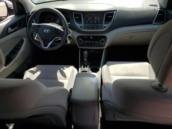 KM8J33A49JU696698 2018 HYUNDAI TUCSON - Image 8
