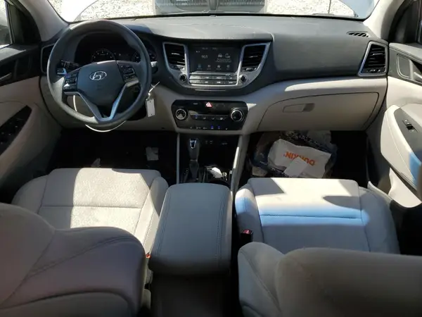 KM8J33A49JU698225 2018 HYUNDAI TUCSON - Image 8